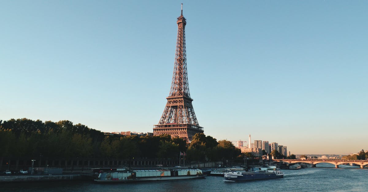 O que torna a Torre Eiffel tão especial para o mundo?