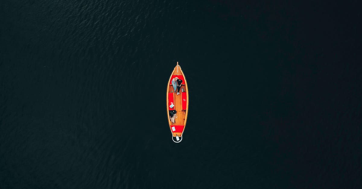 Por que visitar Giethoorn é imperdível na Holanda?