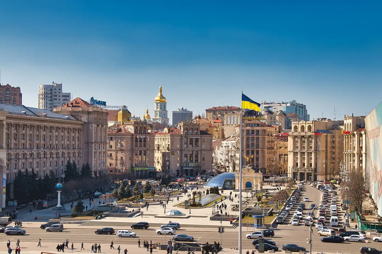Como Kiev se transformou após a queda de Kievan Rus?