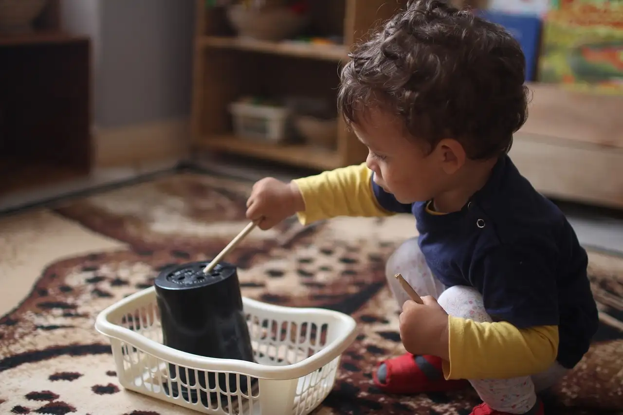 Como Maria Montessori influenciou a educação infantil?