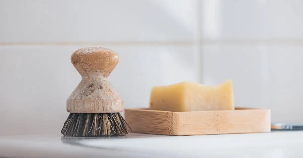 Como o vinagre limpa sua cortina de chuveiro?