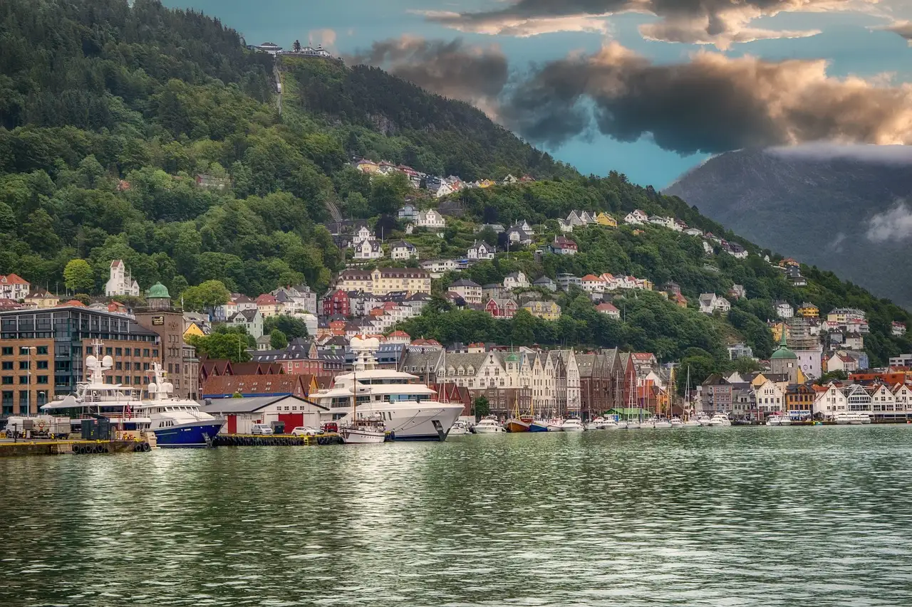 Qual é a cidade das 18 montanhas? Descubra agora!