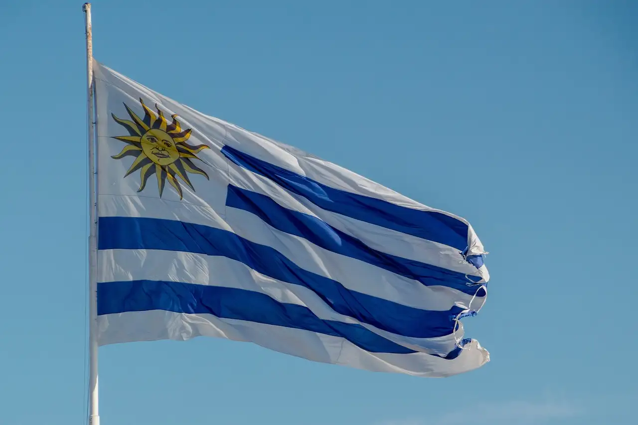 Qual é a história resumida do Uruguai em poucos passos?