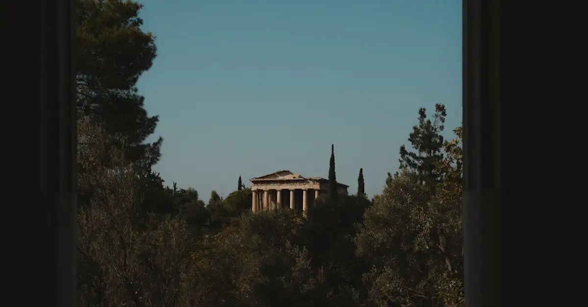Qual foi o marco do início da democracia em Atenas?