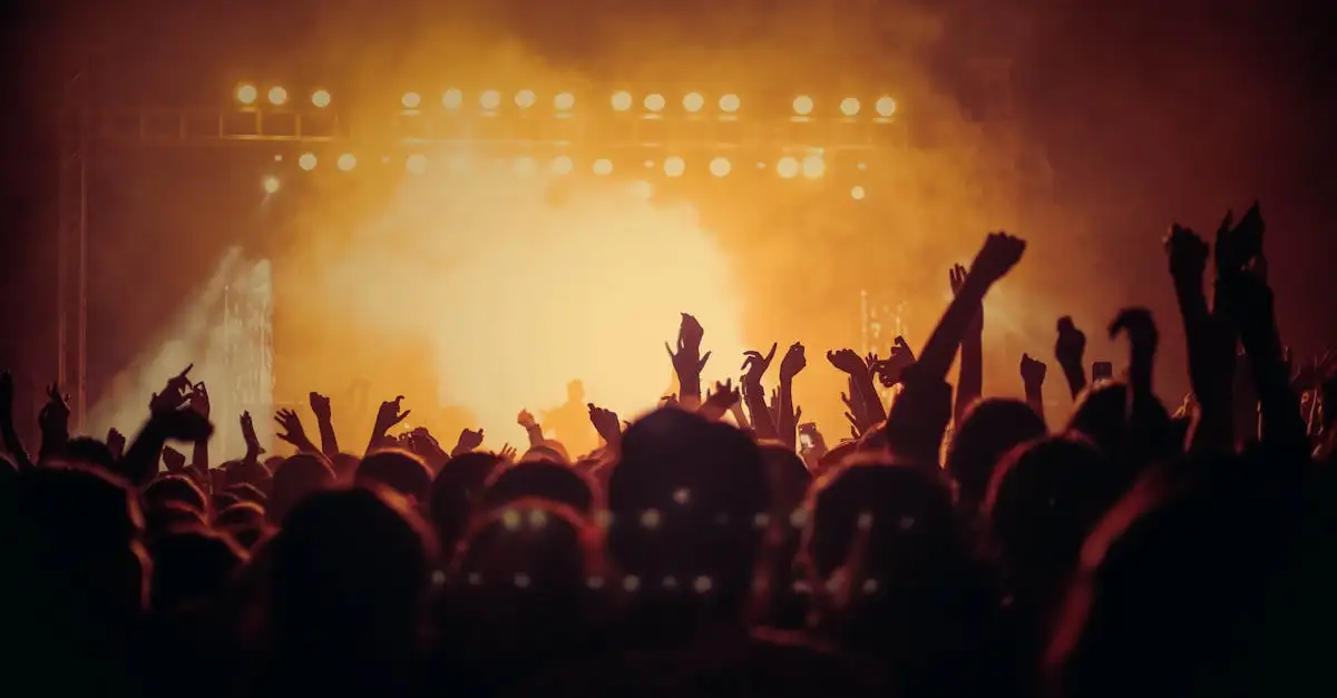 Qual grupo lançou a famosa música Hey Ya!?