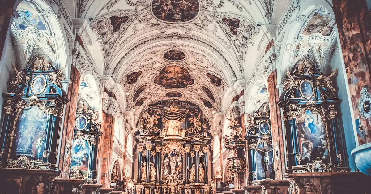 Qual religião Constantino, o Grande, oficializou?