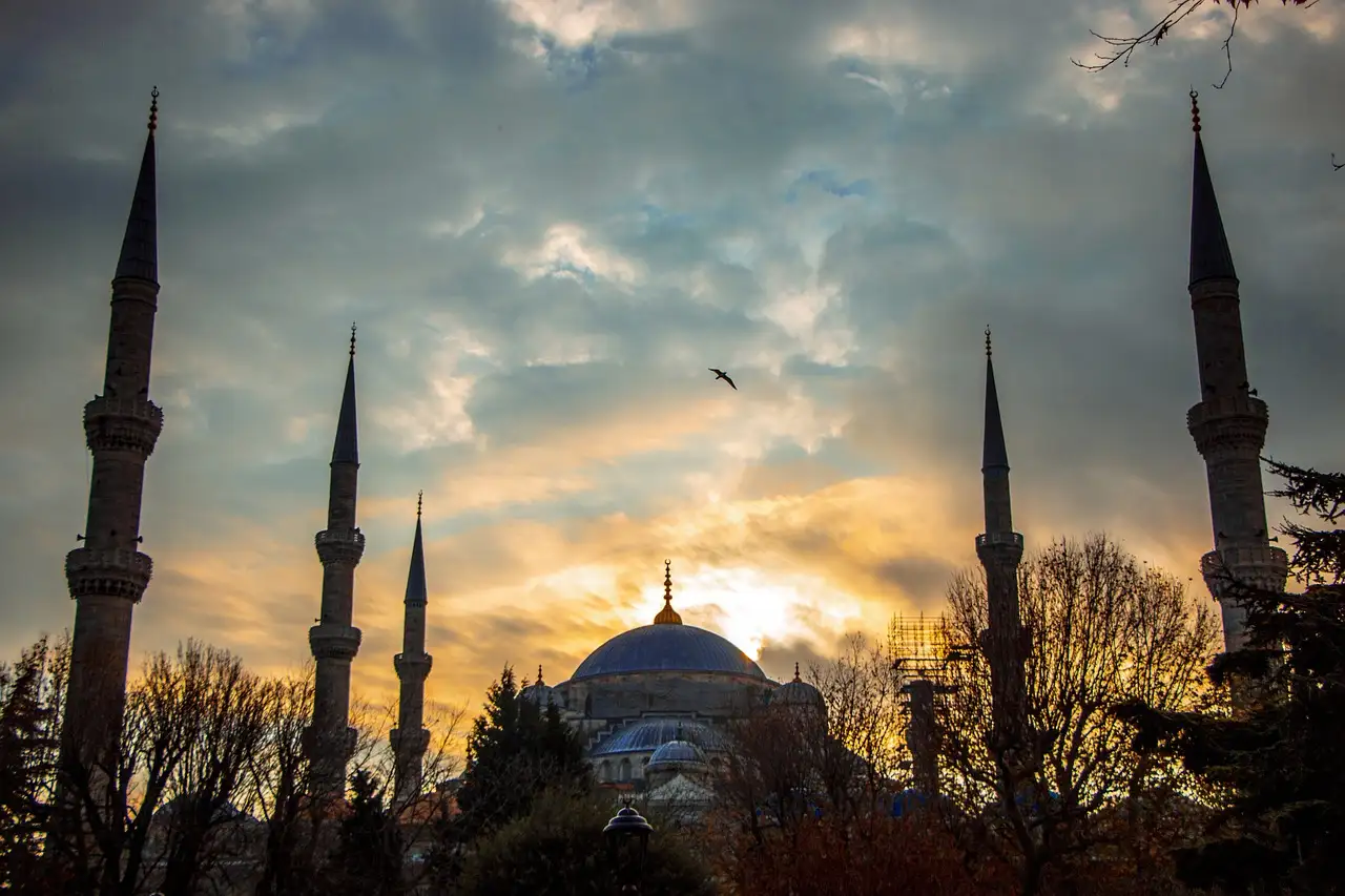 Quem foi o Sultão Mehmed II e quais foram suas conquistas?