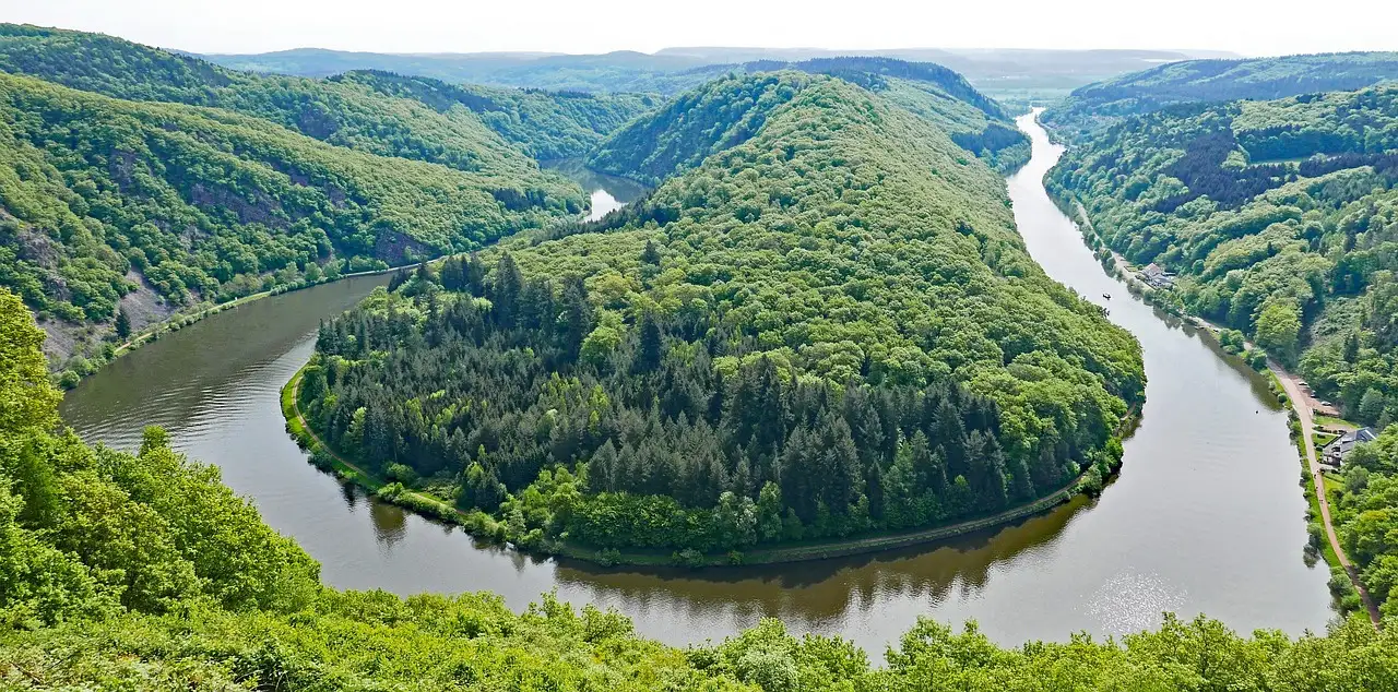 Qual é a história resumida de Saarland? Descubra aqui!