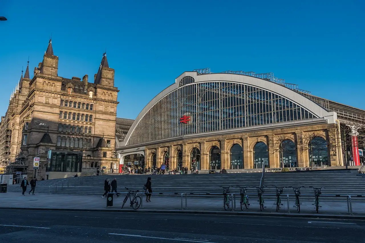 Como a Ferrovia de Liverpool e Manchester Transformou o Transporte?