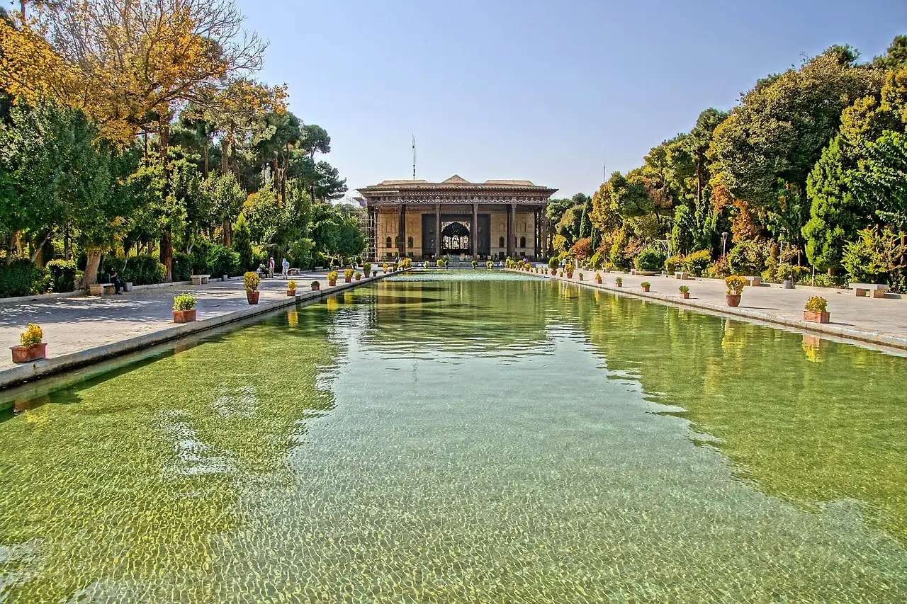 Isfahan foi realmente a capital do império safávida?