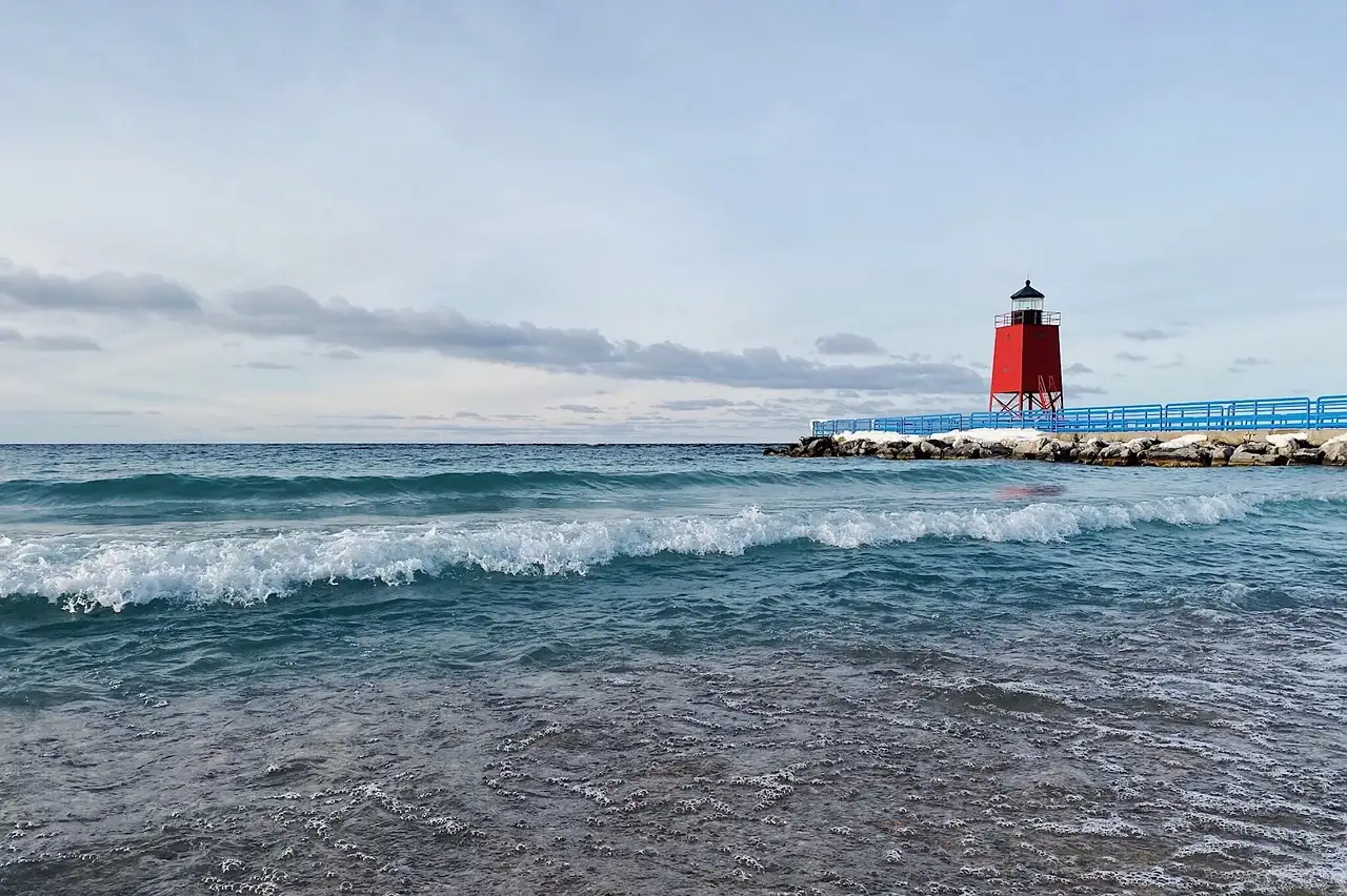 Qual é a história resumida de Michigan em poucas palavras?