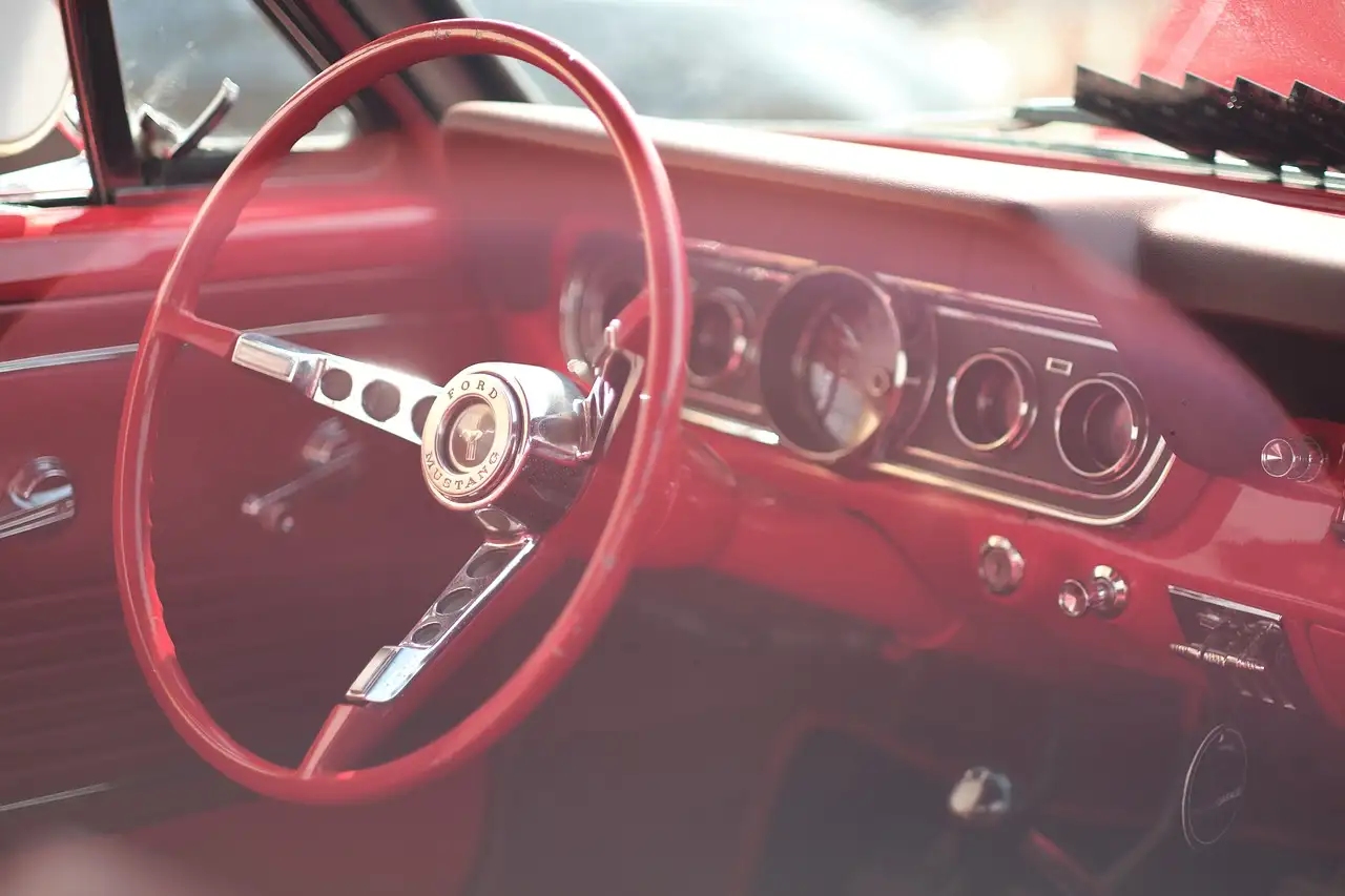 Quando foi construída a primeira Ford Mustang exatamente?