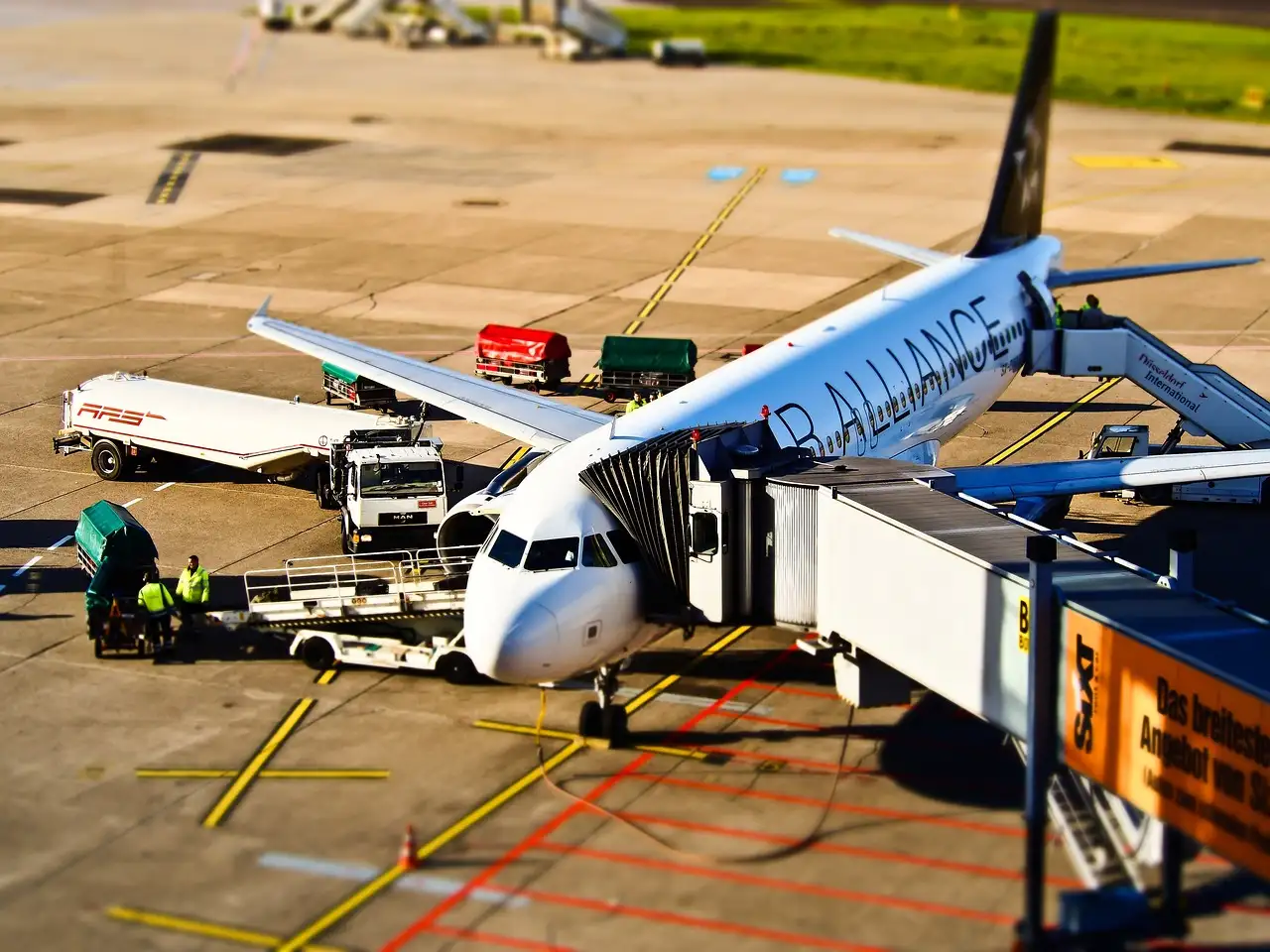 Como a aviação adota tecnologias sustentáveis?