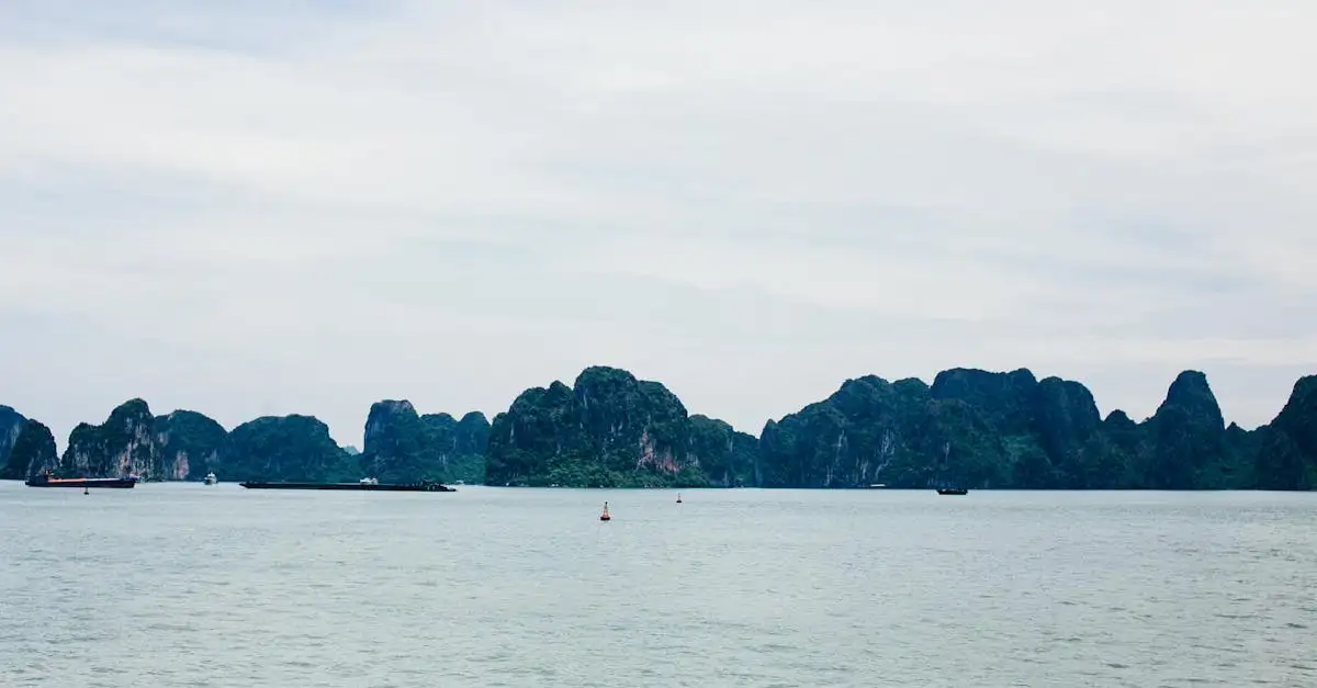 Onde estão as montanhas de karst da Baía de Halong?