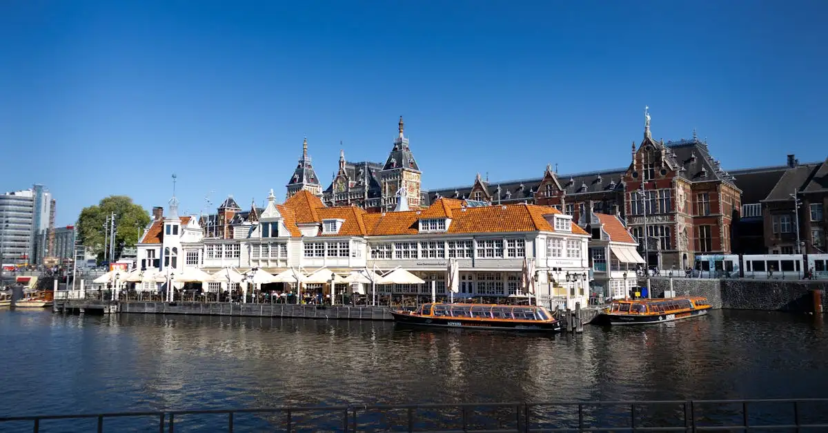 Qual cidade da Holanda é conhecida por seus fabricantes de instrumentos?