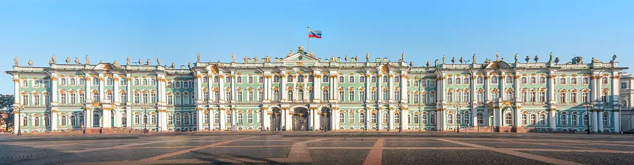 Qual é a cidade russa onde fica o Hermitage?