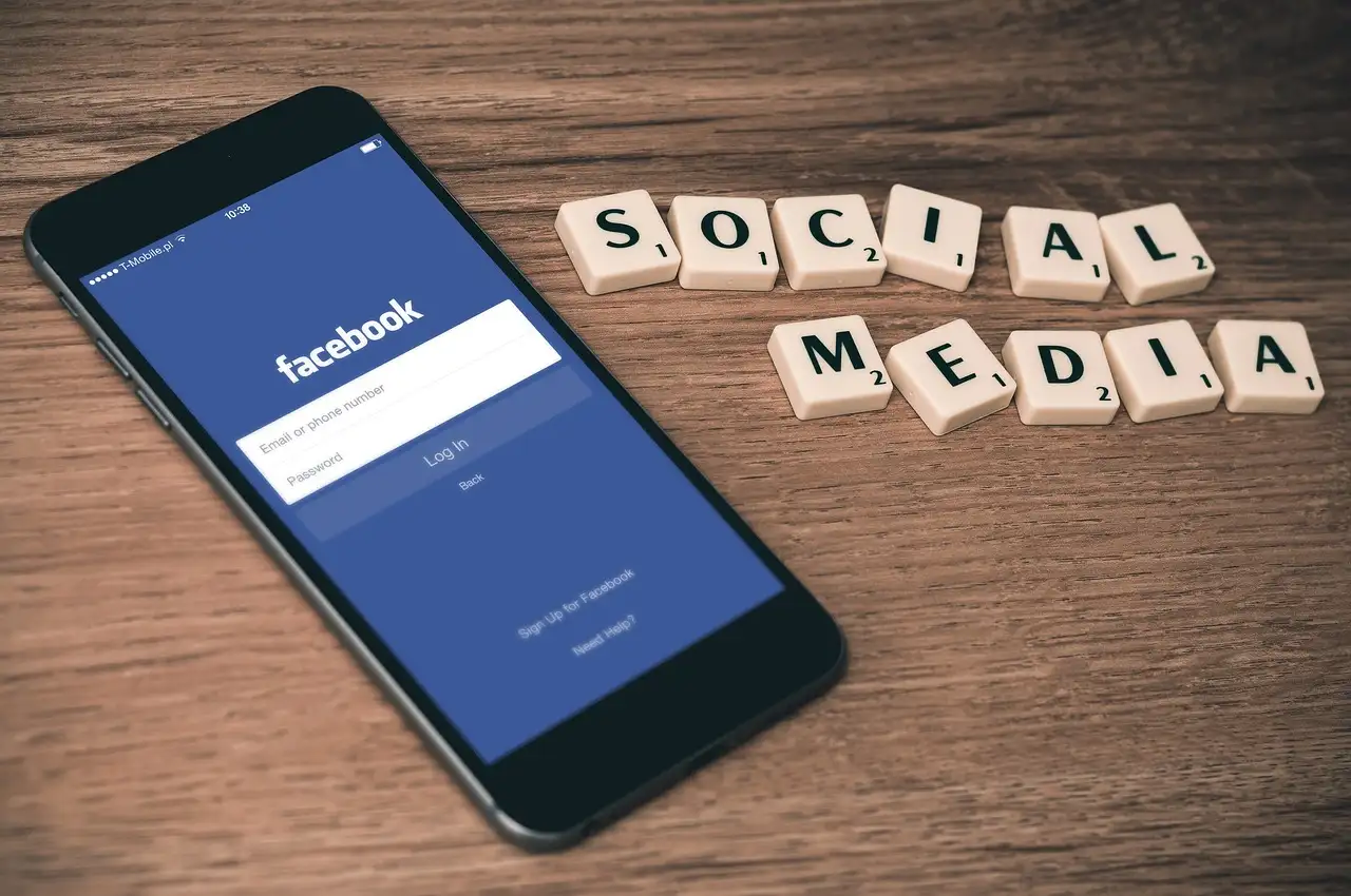 Qual é a história da marca Facebook nos EUA?