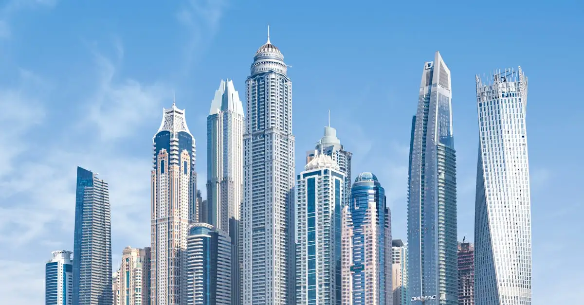 Qual é a torre de Dubai com quartos de hotel luxuosos?
