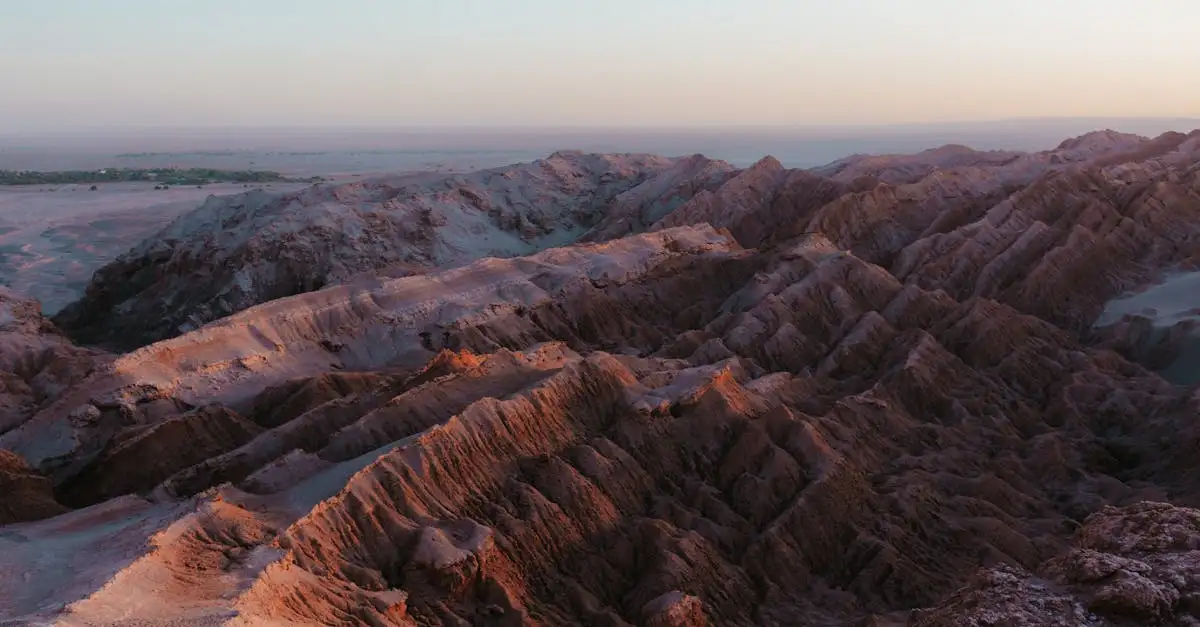 Qual é o deserto que atravessa Chile e Peru?