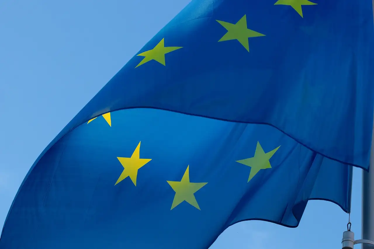 Qual foi o papel da UE na queda da União Soviética?