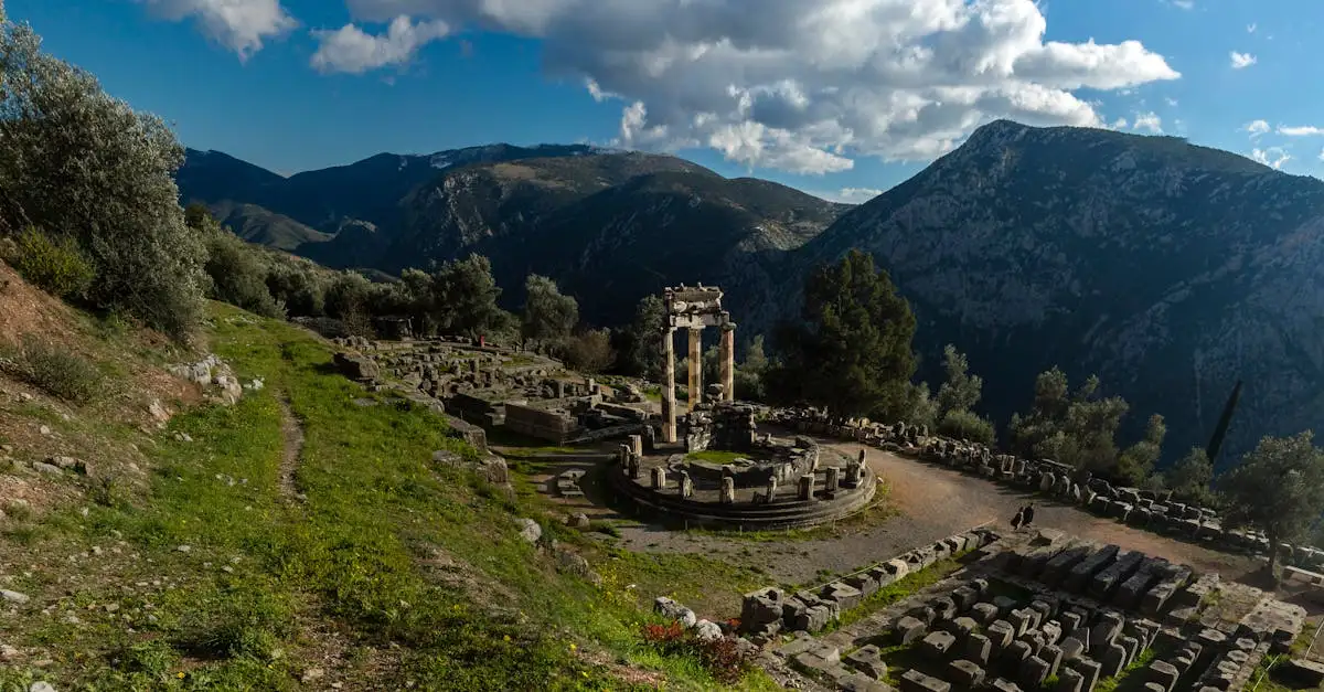 Qual o significado dos Sátiros na mitologia grega?