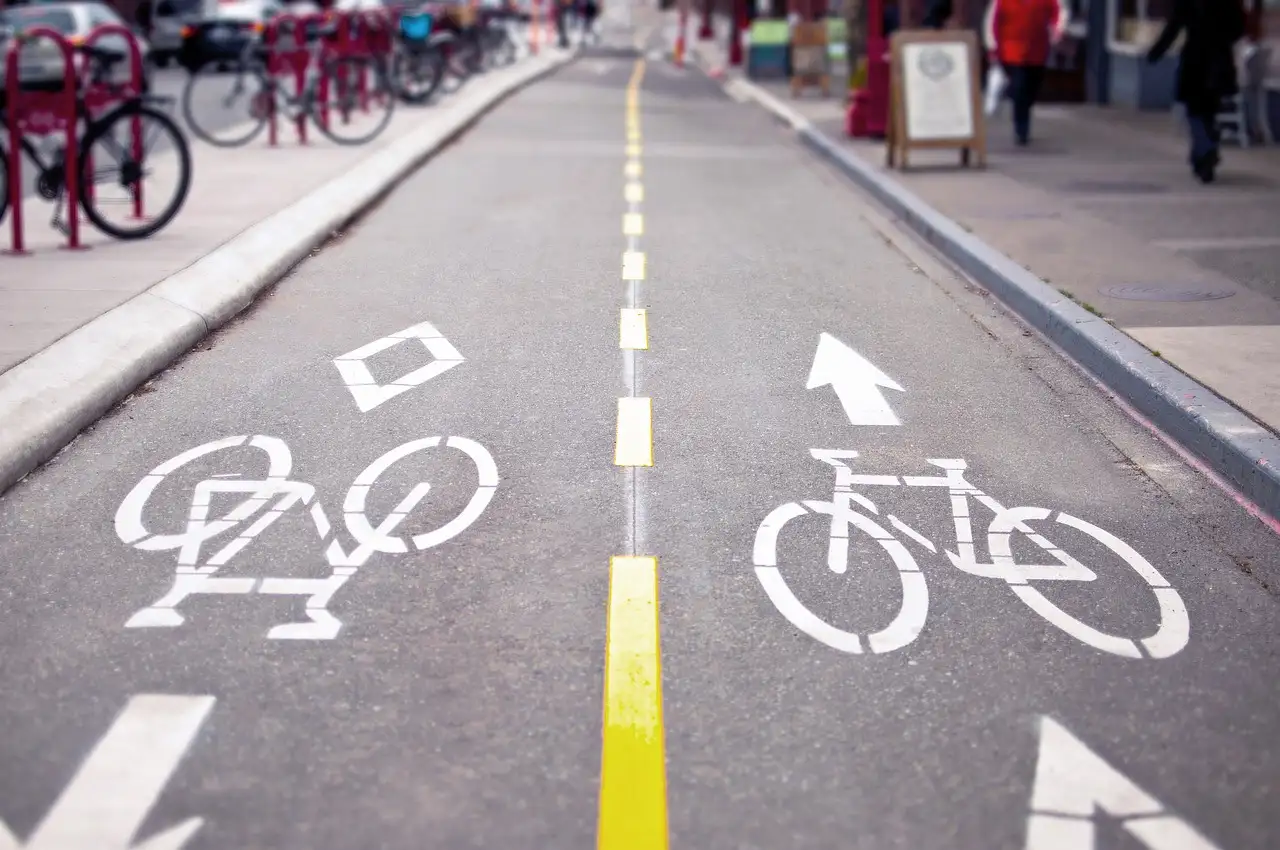 Como antigas linhas de trem viram ciclovias?