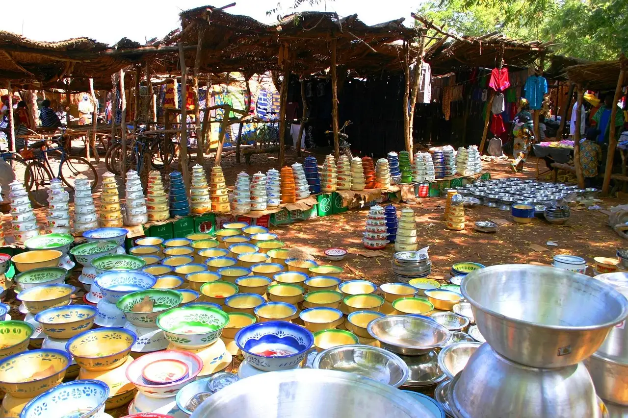 Quais aventuras culturais e eventos Burkina Faso tem a oferecer?