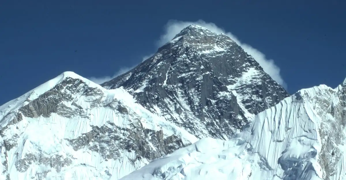 O que ver no Monte Everest a partir do Nepal?