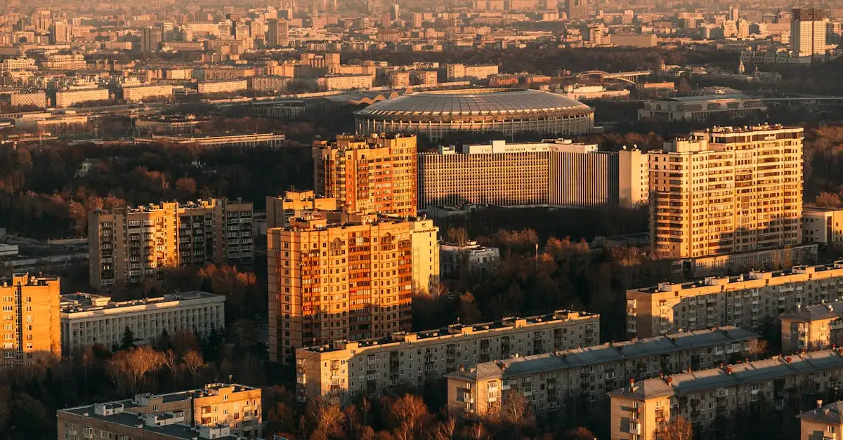 Onde está localizado o famoso Estádio Luzhniki em Moscovo?