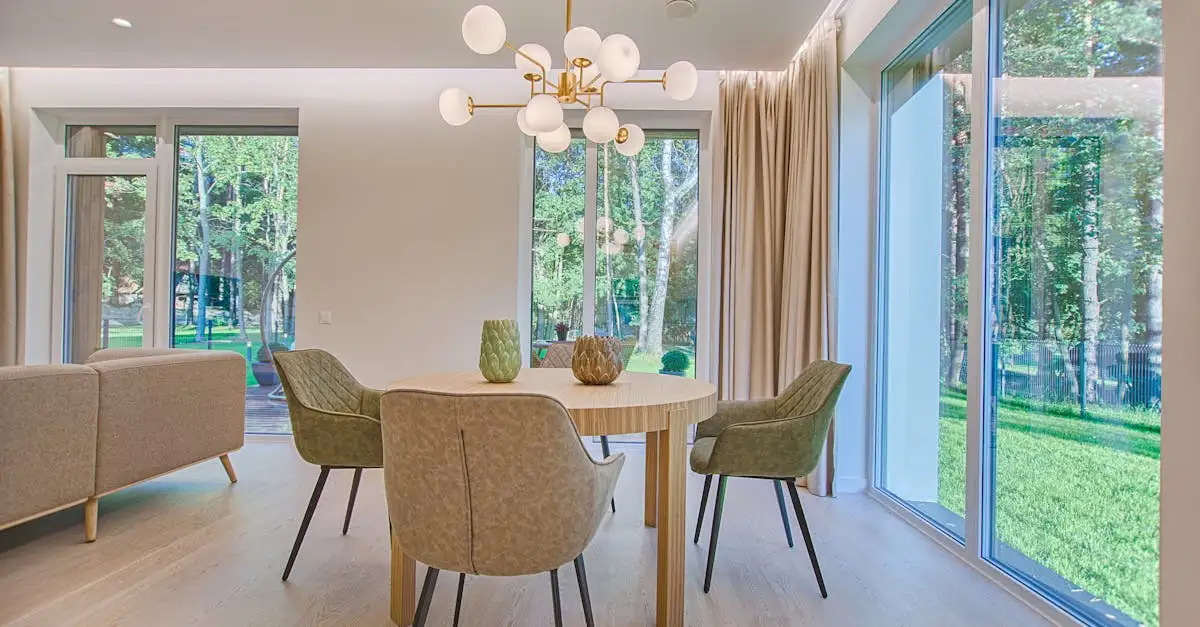 Quais cores de cortinas combinam com sofá verde?