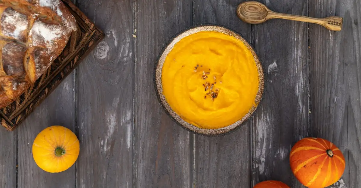 Qual pão combina melhor com sopa de abóbora?